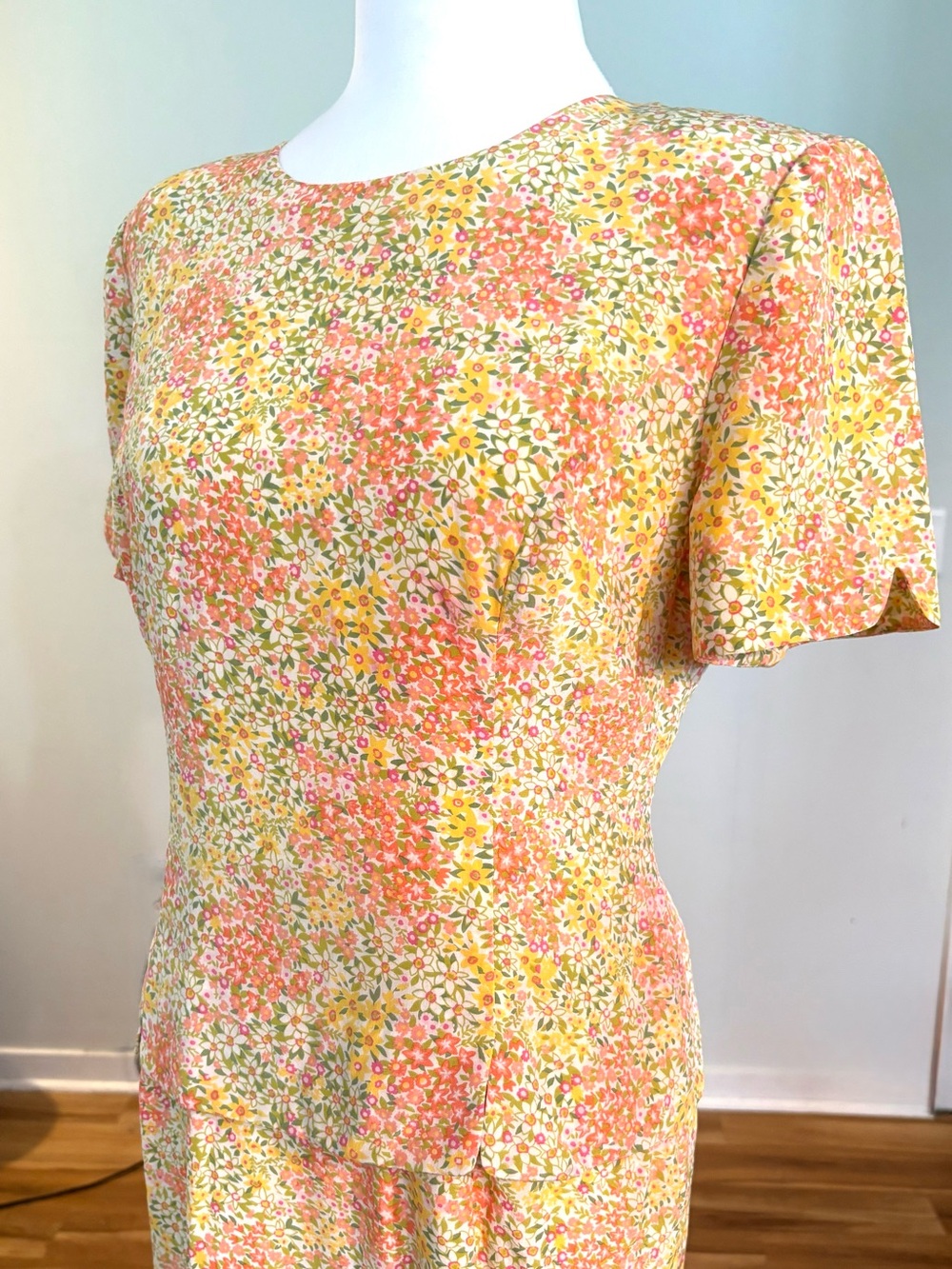 Vintage 90’s Maggie London Floral Silk Midi Dress, Size 8 Petite - Picture 2 of 6